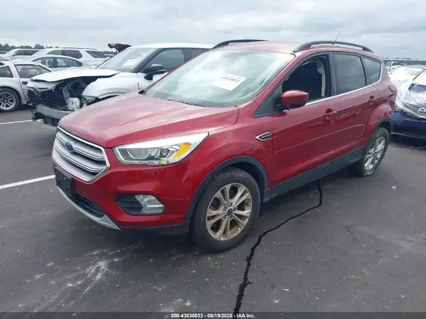 1FMCU9HD8KUA81981 2019 FORD ESCAPE - Image 2
