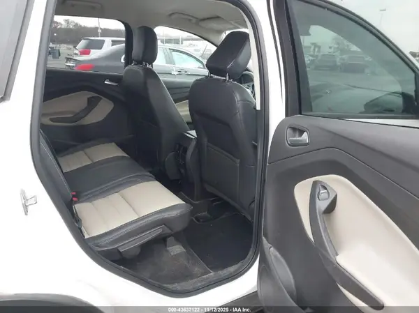 1FMCU9HD8KUB18284 2019 FORD ESCAPE - Image 8