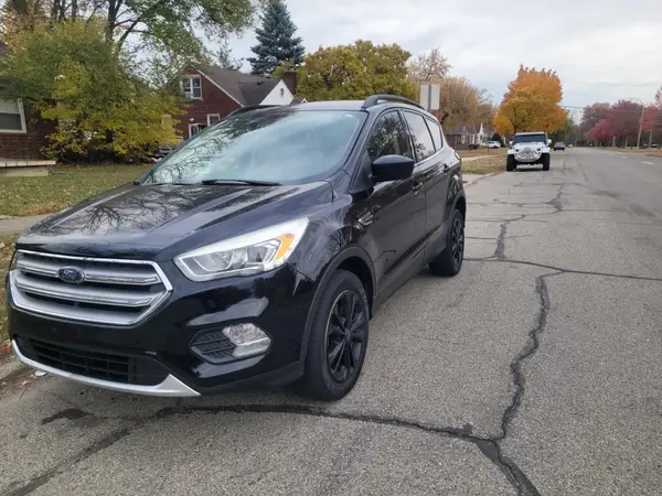1FMCU9HD8KUB25252 2019 FORD ESCAPE - Image 2