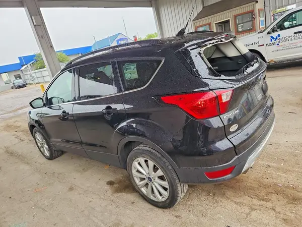 1FMCU9HD8KUB38907 2019 FORD ESCAPE - Image 2