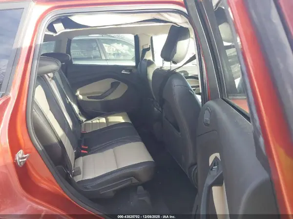 1FMCU9HD8KUB55612 2019 FORD ESCAPE - Image 8