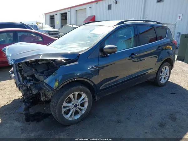 1FMCU9HD8KUC33208 2019 FORD ESCAPE - Image 2