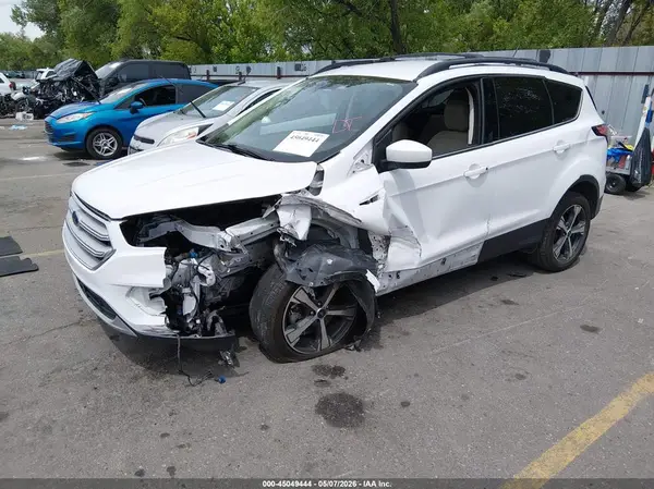 1FMCU9HD9JUA23294 2018 FORD ESCAPE - Image 2