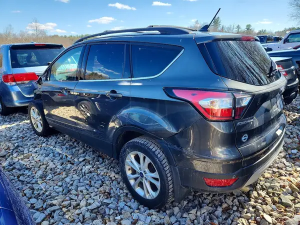 1FMCU9HD9JUA59566 2018 FORD ESCAPE - Image 2
