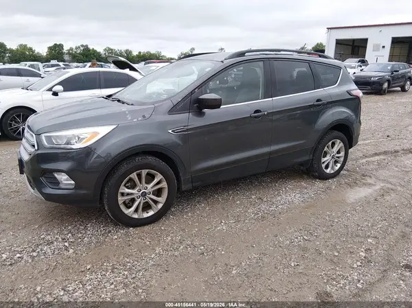 1FMCU9HD9JUA67117 2018 FORD ESCAPE - Image 2