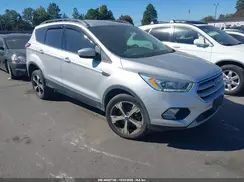 1FMCU9HD9JUB05879 2018 FORD ESCAPE