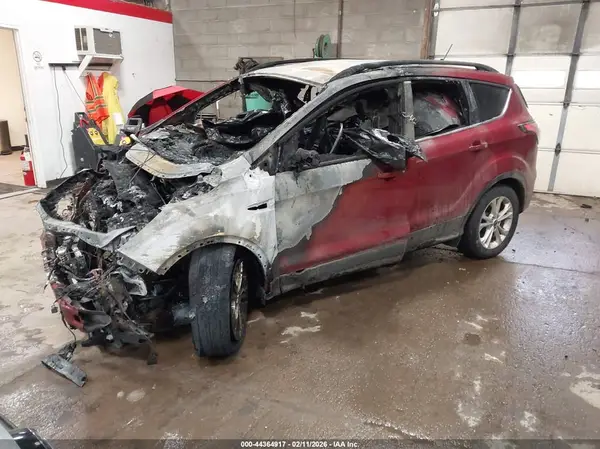1FMCU9HD9JUB06949 2018 FORD ESCAPE - Image 2