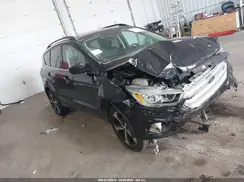 1FMCU9HD9JUB23492 2018 FORD ESCAPE