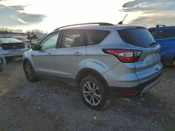 1FMCU9HD9JUB23539 2018 FORD ESCAPE - Image 2