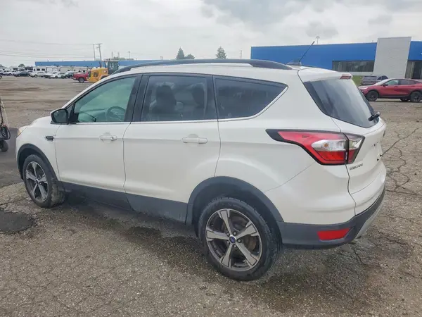 1FMCU9HD9JUB27493 2018 FORD ESCAPE - Image 2