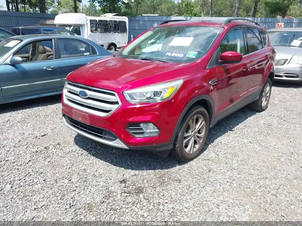 1FMCU9HD9JUB30183 2018 FORD ESCAPE - Image 2