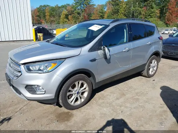1FMCU9HD9JUB33519 2018 FORD ESCAPE - Image 2