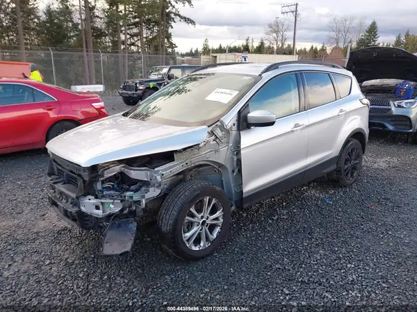 1FMCU9HD9JUB56105 2018 FORD ESCAPE - Image 2