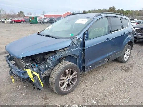 1FMCU9HD9JUB66827 2018 FORD ESCAPE - Image 2