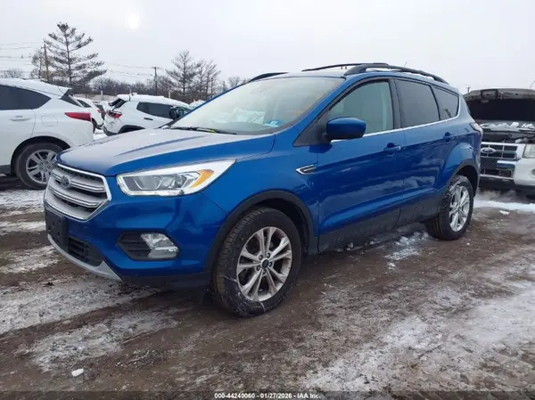 1FMCU9HD9JUB78766 2018 FORD ESCAPE - Image 2