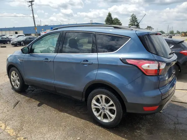 1FMCU9HD9JUC33359 2018 FORD ESCAPE - Image 2