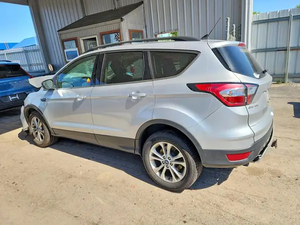 1FMCU9HD9JUC58326 2018 FORD ESCAPE - Image 2