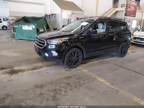 1FMCU9HD9JUC76907 2018 FORD ESCAPE - Image 2