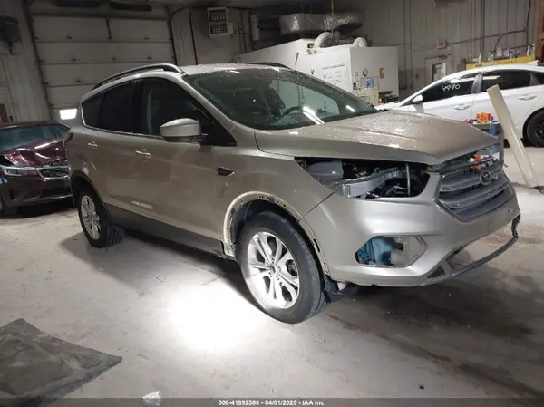 1FMCU9HD9JUD01479 2018 FORD ESCAPE - Image 1