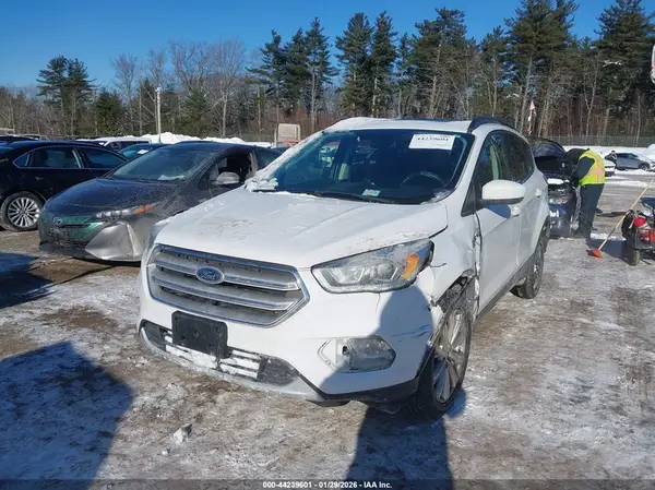 1FMCU9HD9KUA37357 2019 FORD ESCAPE - Image 2