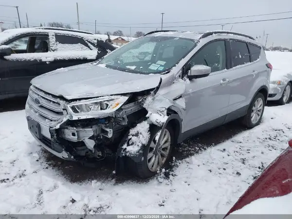 1FMCU9HD9KUA68656 2019 FORD ESCAPE - Image 2