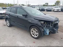 1FMCU9HD9KUA81262 2019 FORD ESCAPE