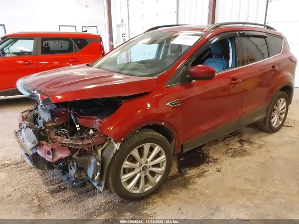 1FMCU9HD9KUB16883 2019 FORD ESCAPE - Image 2
