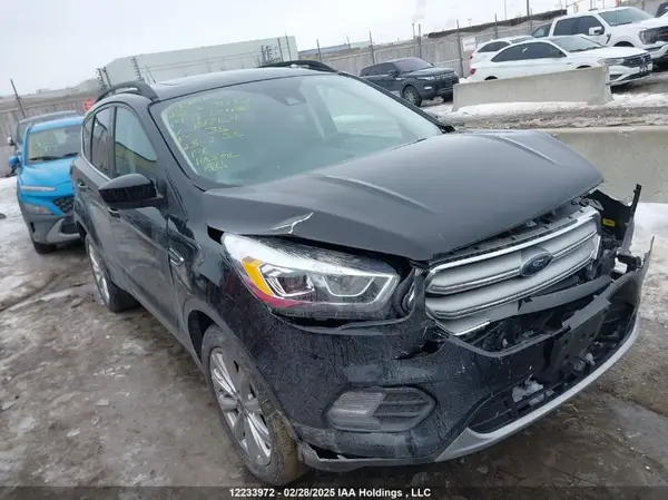 1FMCU9HD9KUB17614 2019 FORD ESCAPE - Image 1