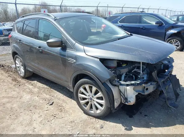 1FMCU9HD9KUB73827 2019 FORD ESCAPE - Image 1