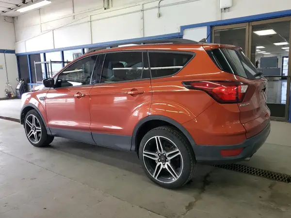 1FMCU9HD9KUC12755 2019 FORD ESCAPE - Image 2