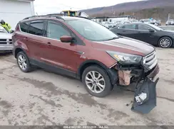 1FMCU9HDXJUA33090 2018 FORD ESCAPE