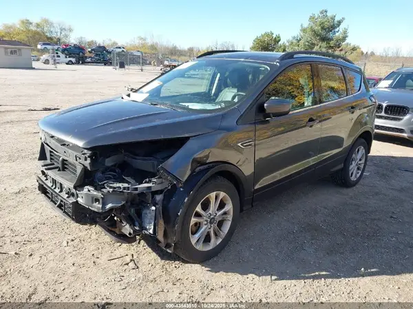 1FMCU9HDXJUC13993 2018 FORD ESCAPE - Image 2