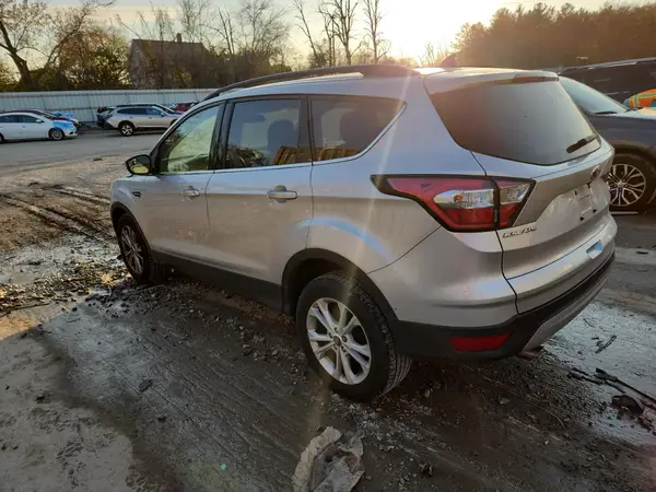 1FMCU9HDXJUC71831 2018 FORD ESCAPE - Image 2