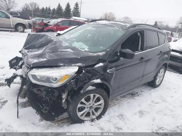 1FMCU9HDXJUD49024 2018 FORD ESCAPE - Image 2