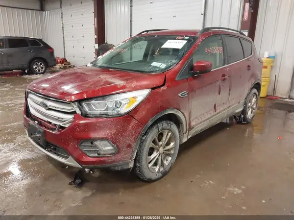 1FMCU9HDXKUA49257 2019 FORD ESCAPE - Image 2