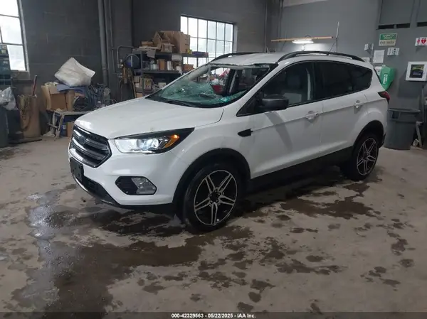 1FMCU9HDXKUA66057 2019 FORD ESCAPE - Image 2