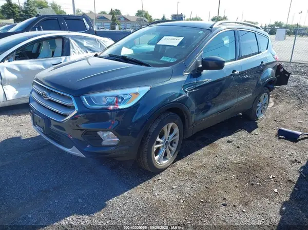 1FMCU9HDXKUB98235 2019 FORD ESCAPE - Image 2