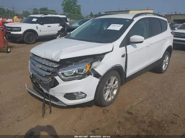 1FMCU9HDXKUC00243 2019 FORD ESCAPE - Image 2
