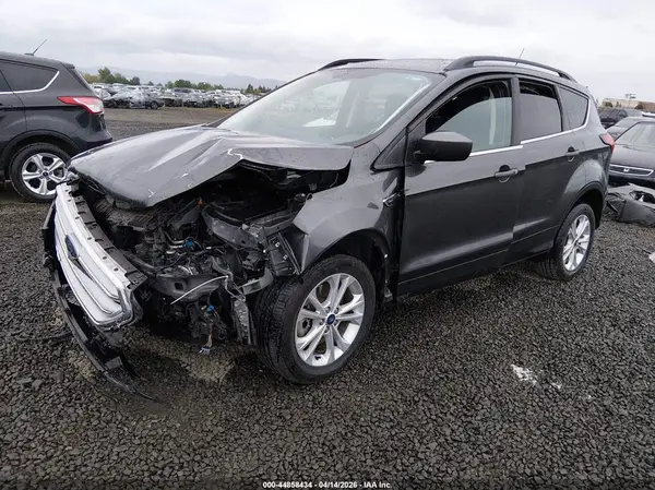 1FMCU9HDXKUC05474 2019 FORD ESCAPE - Image 2