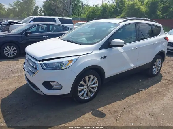 1FMCU9HDXKUC24851 2019 FORD ESCAPE - Image 2