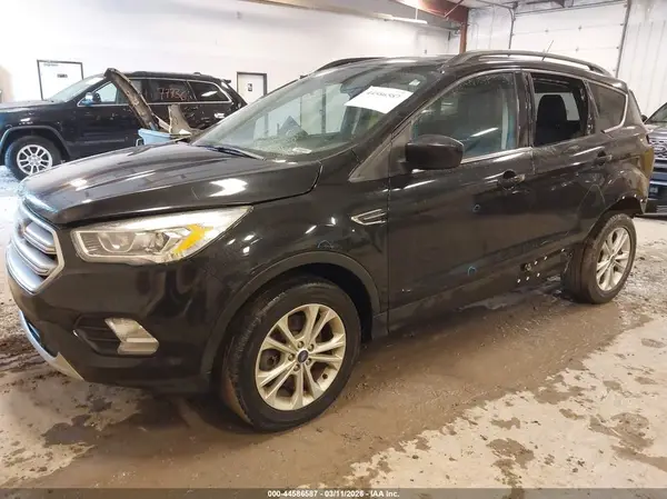1FMCU9HDXKUC24946 2019 FORD ESCAPE - Image 2