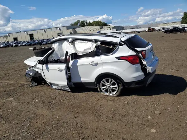 1FMCU9HDXKUC43206 2019 FORD ESCAPE - Image 2