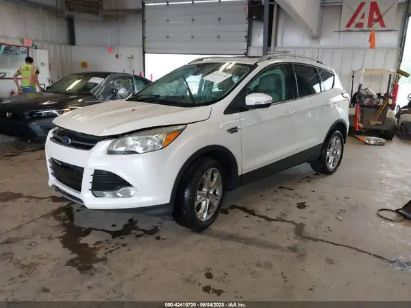1FMCU9J90GUA18743 2016 FORD ESCAPE - Image 2