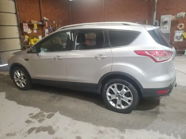 1FMCU9J90GUB05364 2016 FORD ESCAPE - Image 2
