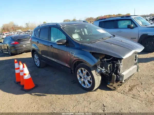 1FMCU9J90GUC55507 2016 FORD ESCAPE - Image 1