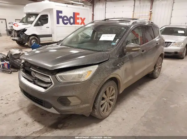 1FMCU9J90HUA27525 2017 FORD ESCAPE - Image 2