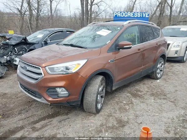 1FMCU9J90HUA47077 2017 FORD ESCAPE - Image 2