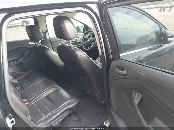 1FMCU9J90HUB07021 2017 FORD ESCAPE - Image 8