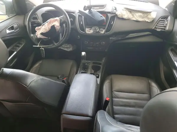 1FMCU9J90HUB50452 2017 FORD ESCAPE - Image 8