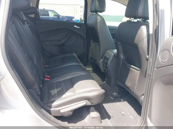 1FMCU9J90HUB62620 2017 FORD ESCAPE - Image 8